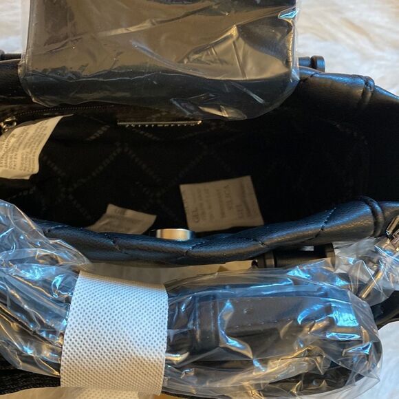 NWT Steve Madden (BBABI) Satchel Crossbody Bag w/Air Pod Case *Limited Edition* - Picture 8 of 15